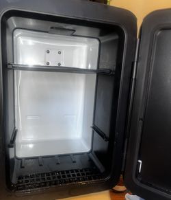 Frigidaire Mini Fridge