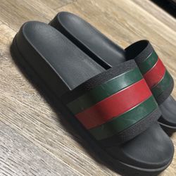 Gucci slides 