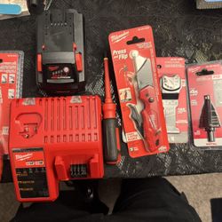 Milwaukee Bundle 500 Dollar Value 