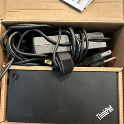 Lenovo ThinkPad Universal USB-C Dock 40AY0090