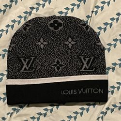 Lv Hat