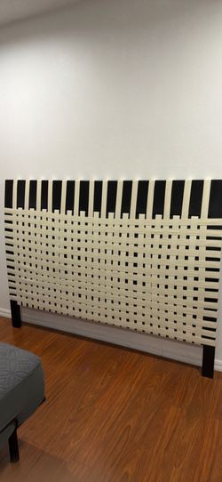 King size bed header