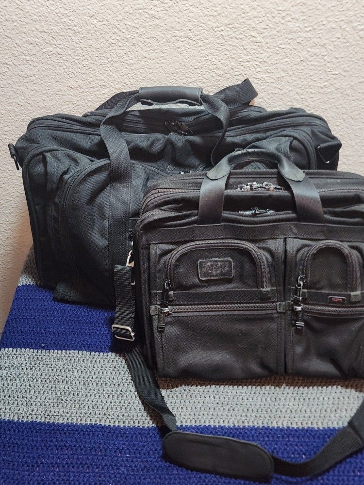 Tumi Luggage Set