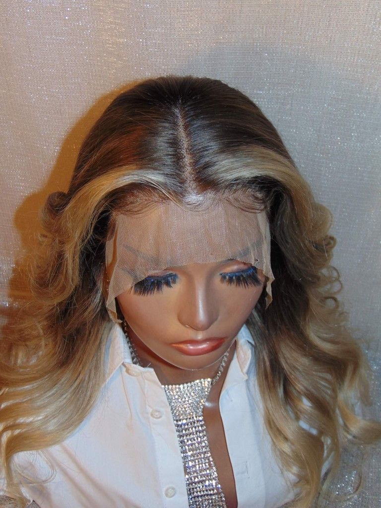 22 Inch Ombre Rooted Platinum Blonde Lace Front Wig Make Offer