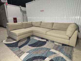 Kevin Charles Cream Sectional (Free Delivery)🚚