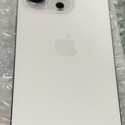 iPhone 16 Pro 128GB (Unlocked) – Like New Condition