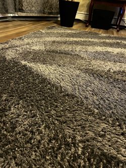 Calvin Klein 5x7 Silver Shag Area Rug - Great Condition