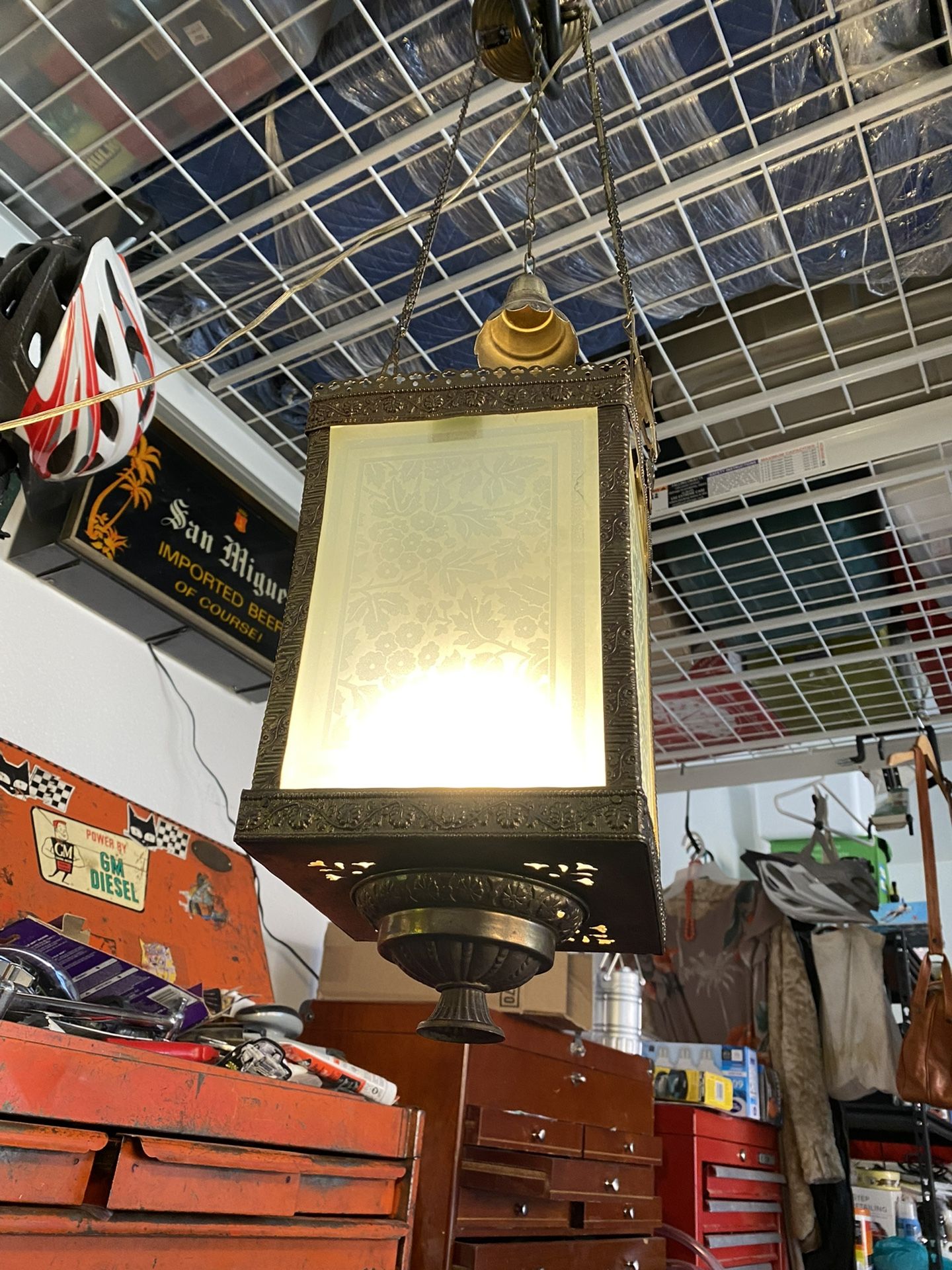 Antique Hanging Light 💡