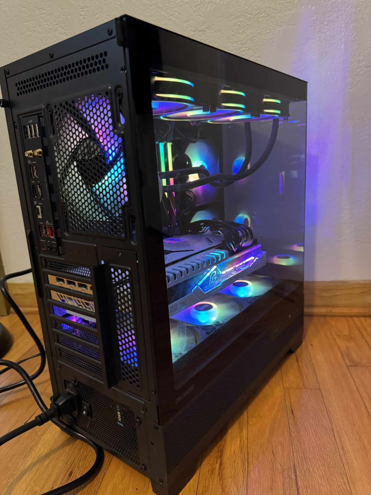 High End Gaming Pc - i9-13900K // RX 7900XT // 32GB DDR5 // 1TB M.2