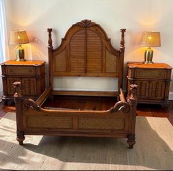 Beautiful set Set ( deliver available)