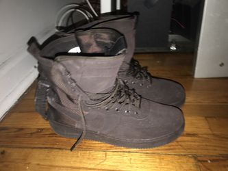 Size 12 HIGH TOP UPS , 🔥🔥🔥