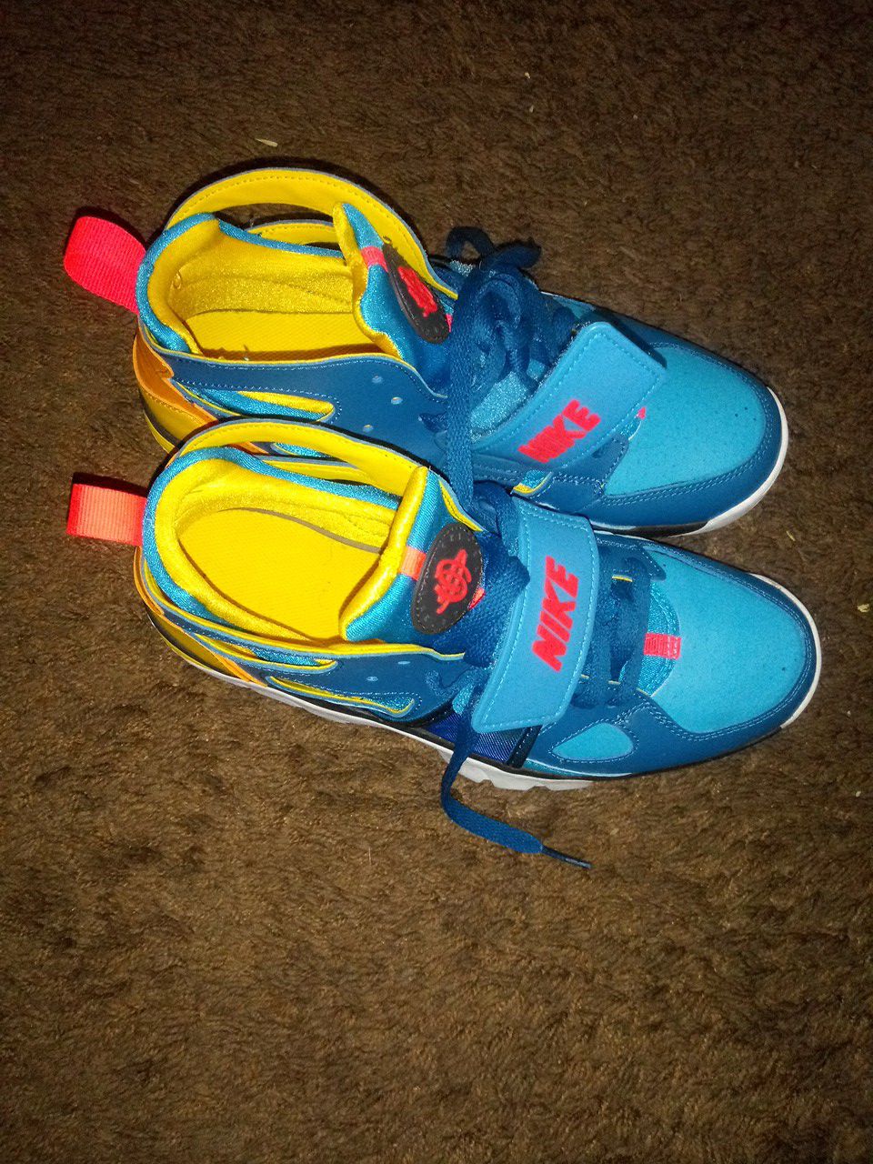 Nike Huaraches for sale 50 or best offer