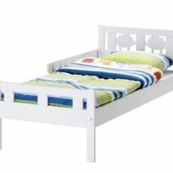 Toddlers Bed