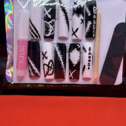  Gel Press On Nails “Baddie”