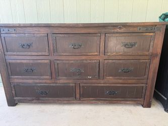 Wood dresser & mirror
