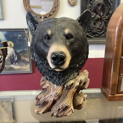 DWK 2010 Bear Head On Tree Stump Statue 