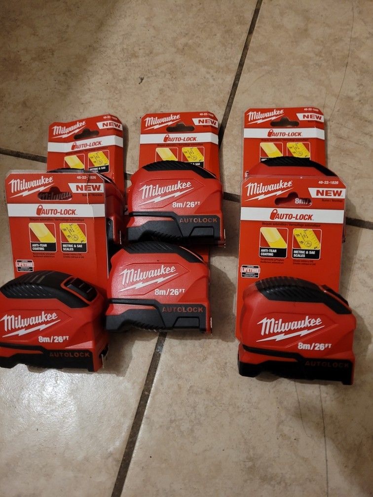 Milwaukee Tape Measure