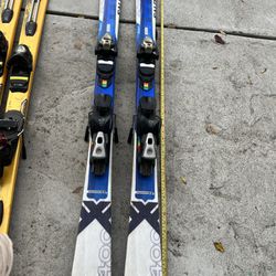145cm salomon skis