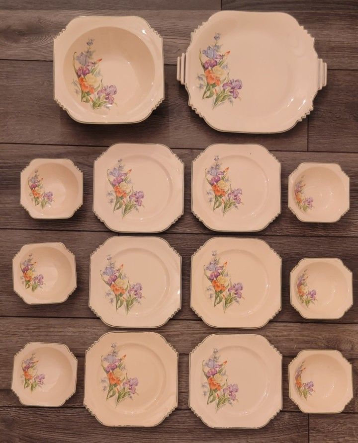 Vintage Crescent China Sienna Ware floral Dessert SetVintage Crescent China Sienna Ware floral serving platterrt