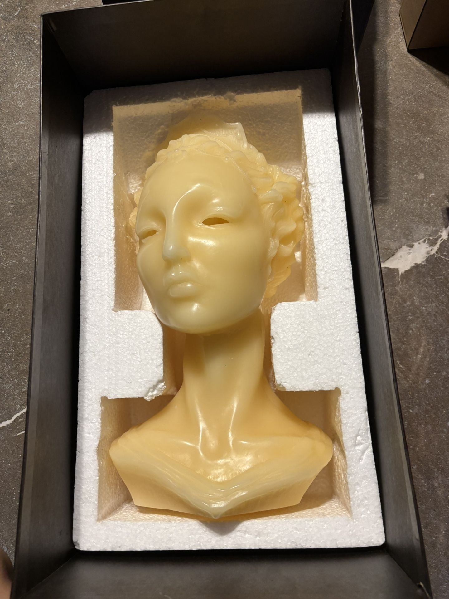 Bust of Dierdre Large Wax Candle 