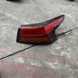 2019 2021 Nissan Altima Passenger Right Taillight 