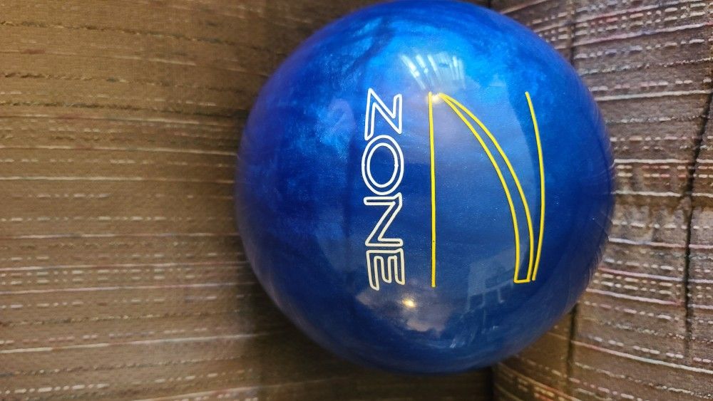 Undrilled 12lb Brunswick Zone Bowling Ball