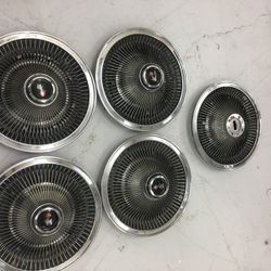 68 to 72 CORVETTE HUBCAPS