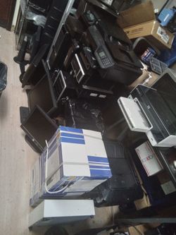 Big lot of computers , parts and other items for resale, repair or recicling.