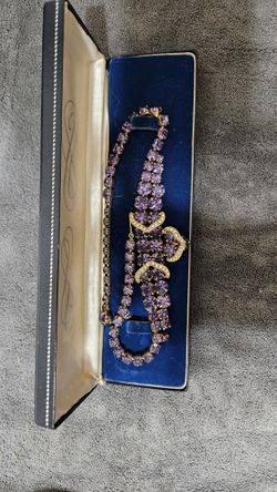 Weiss Vintage Opulent Brilliant Majestic Purple Rhinestone Necklace