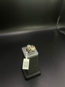 Women’s gold ring with diamonds