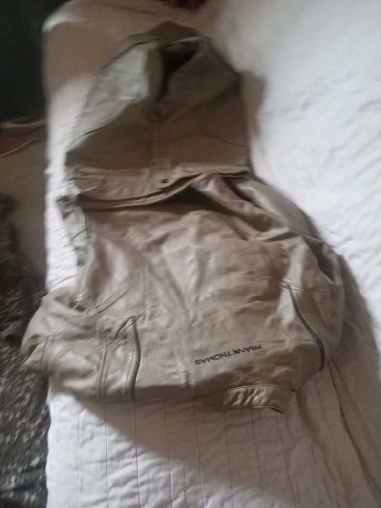 Lady Rider Leather Motorcycle Set  