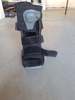 Walking Boot 
