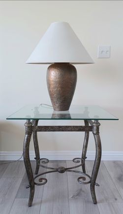 Metal Side table with lamp