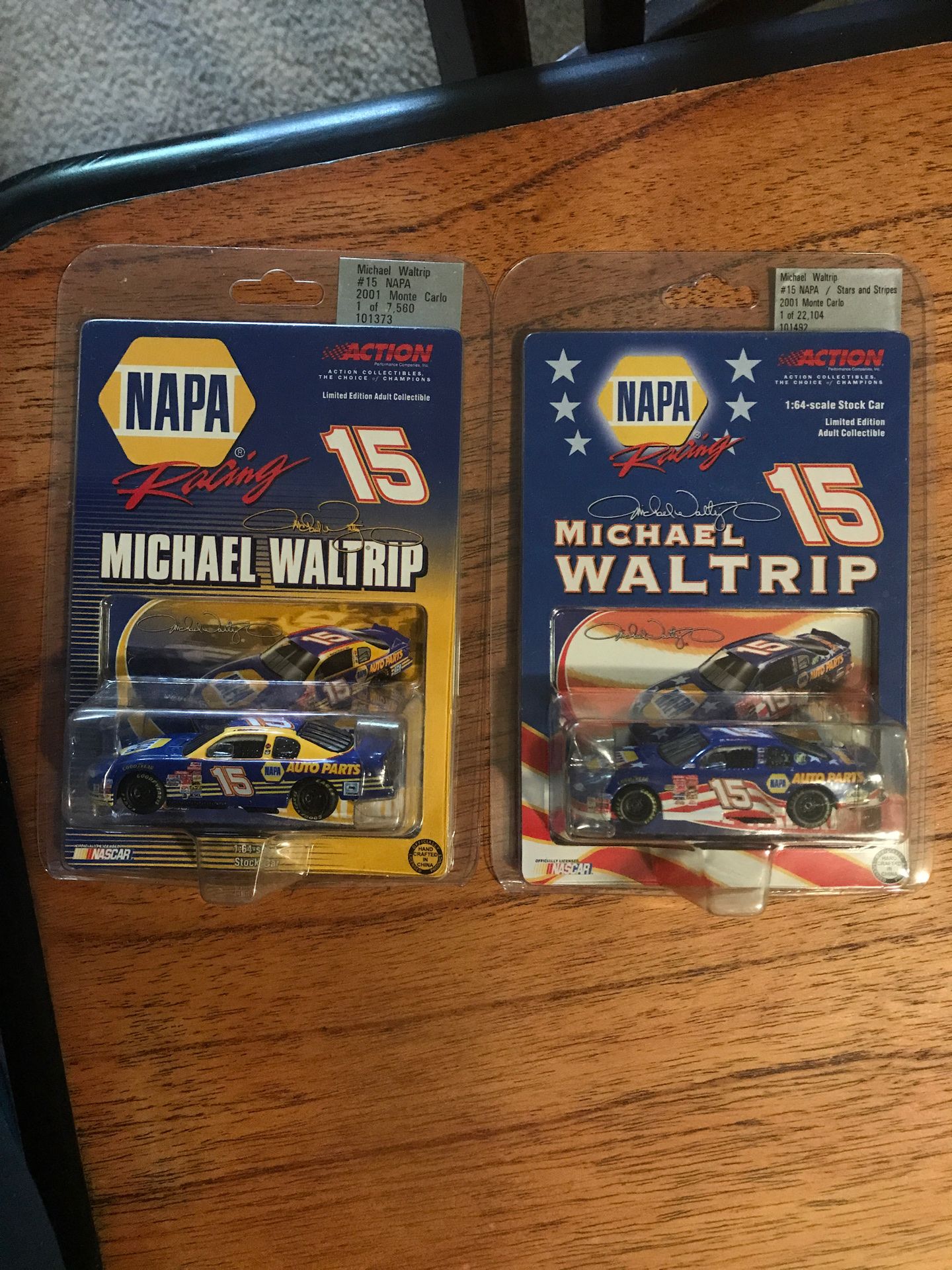 2001 NASCAR Michael Waltrip #15 1:64 die cast cars limited ed