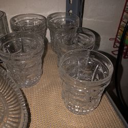 6 DRINKING GLASS SET
