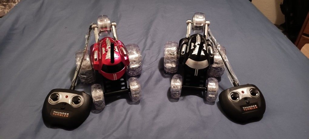 Christmas is quickly approaching!!
Quality, inexpensive gifts!!
2 New Thunder Tumblers R/C Vehicles