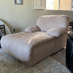 Cream Lounge seat