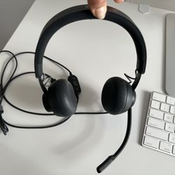 Logitech Zone Wired Headset, Noise-Canceling 