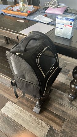 Like new dog carrier *kenneth cole*