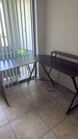 L Shaped Gaming Desk Corner