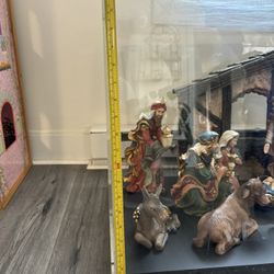 12 Piece Nativity Figurine Set