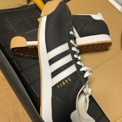 New Men’s Adidas Shoes 10.5