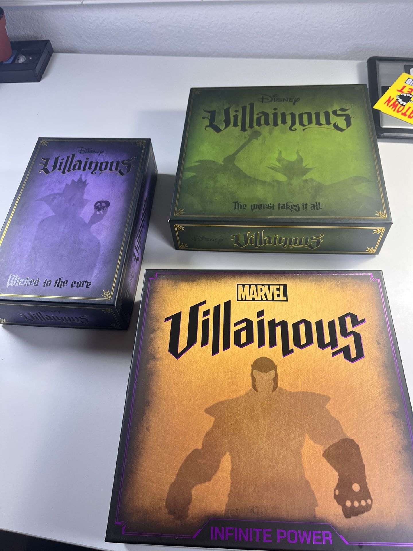 Disney Villainous Set - Wicked To Core, Worst Takes It All, infinite Power 