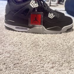 Jordan 4s