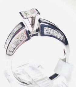 Diamond Ring Engagement/ Anniversary NEW 1 CARAT NATURAL DIAMONDS 🎄 LIQUIDATION SALE 🎄🎄🎄 -65% FIND ANOTHER AT THIS PRICE ILL GIVE YOU $400 LESS !!