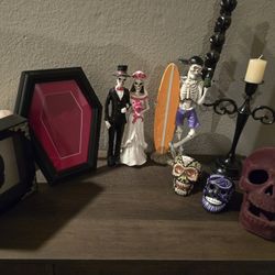 Skulls And Other Gothic Deco