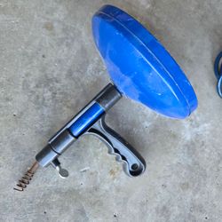 Handheld drain auger