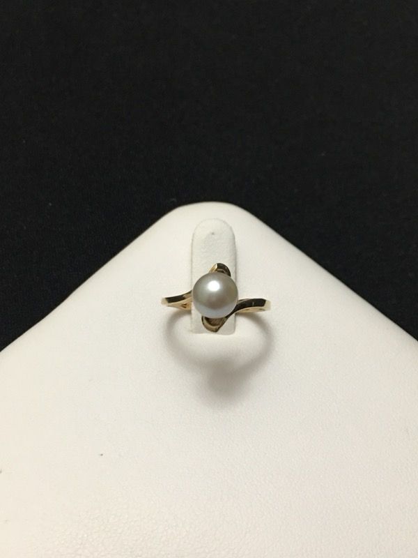 14k Pearl ring