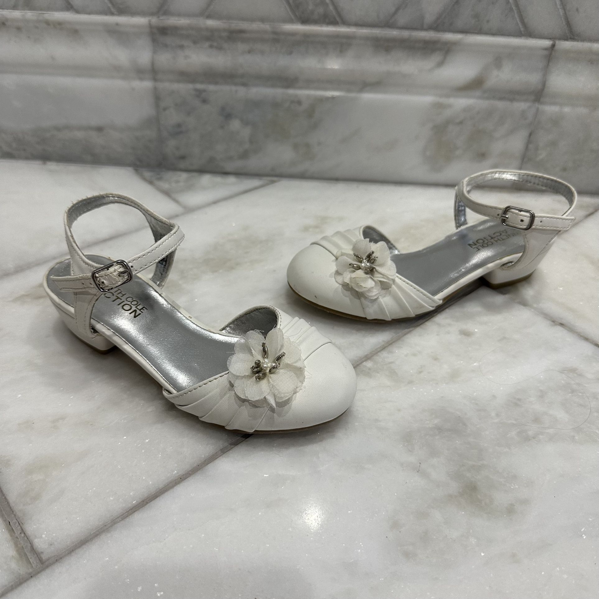 Size 11 Toddler Girl White with Flower Dress Shoes