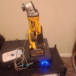 DeWalt Grinder Battery & Charger Included 